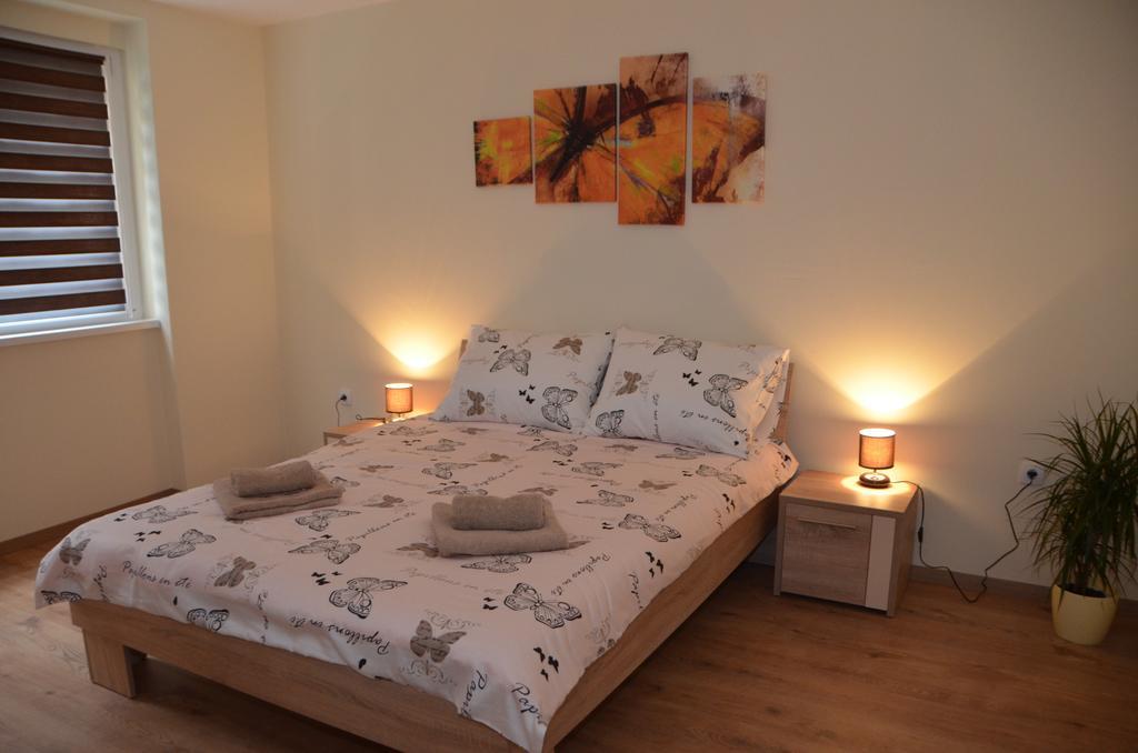 Apartment Marija Сремска Митровица Екстериор снимка
