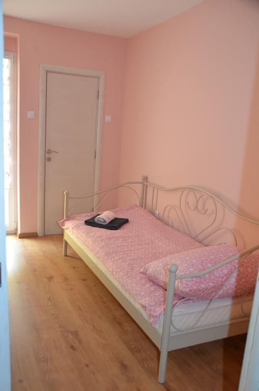 Apartment Marija Сремска Митровица Екстериор снимка